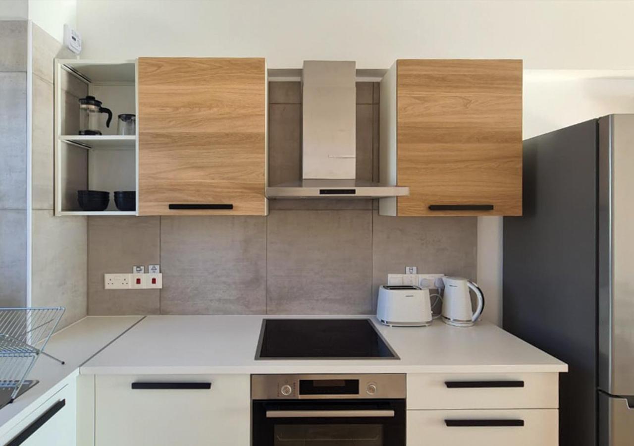 파포스 Phaedrus Living: Seaview Luxury Flat Paphinia 204 아파트 외부 사진
